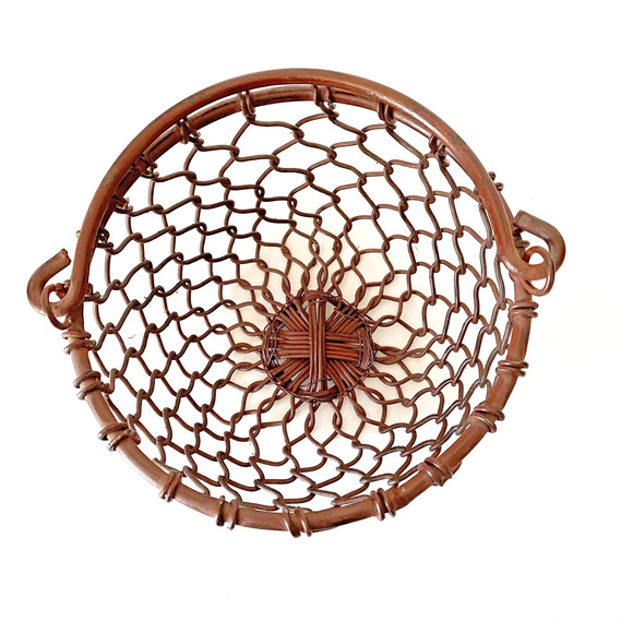 Farmhouse Style Rustic Small Wire Basket Distressed Finish Country Decor 6.5x4" - Picture 3 of 6